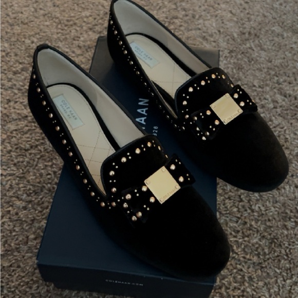 Cole Haan Womens Studded Velvet Tali Bow Round Toe Loafers - Picture 3 of 4